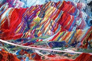 کوه های رنگی آلاداغ لار