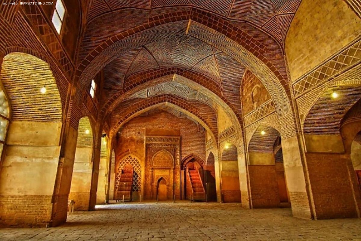 سبک خراسانی در معماری ایرانی (قسمت اول) - مسجد جامع اصفهان - دید داخلی - محراب مسجد