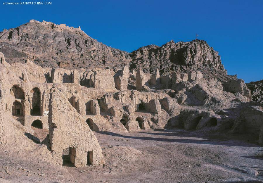 ارگ کوه خواجه - عکس: ویزیت ایران