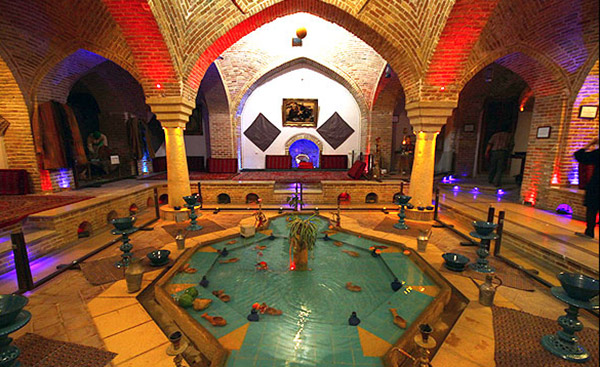 Qaleh Bath - Photo: eligasht.com