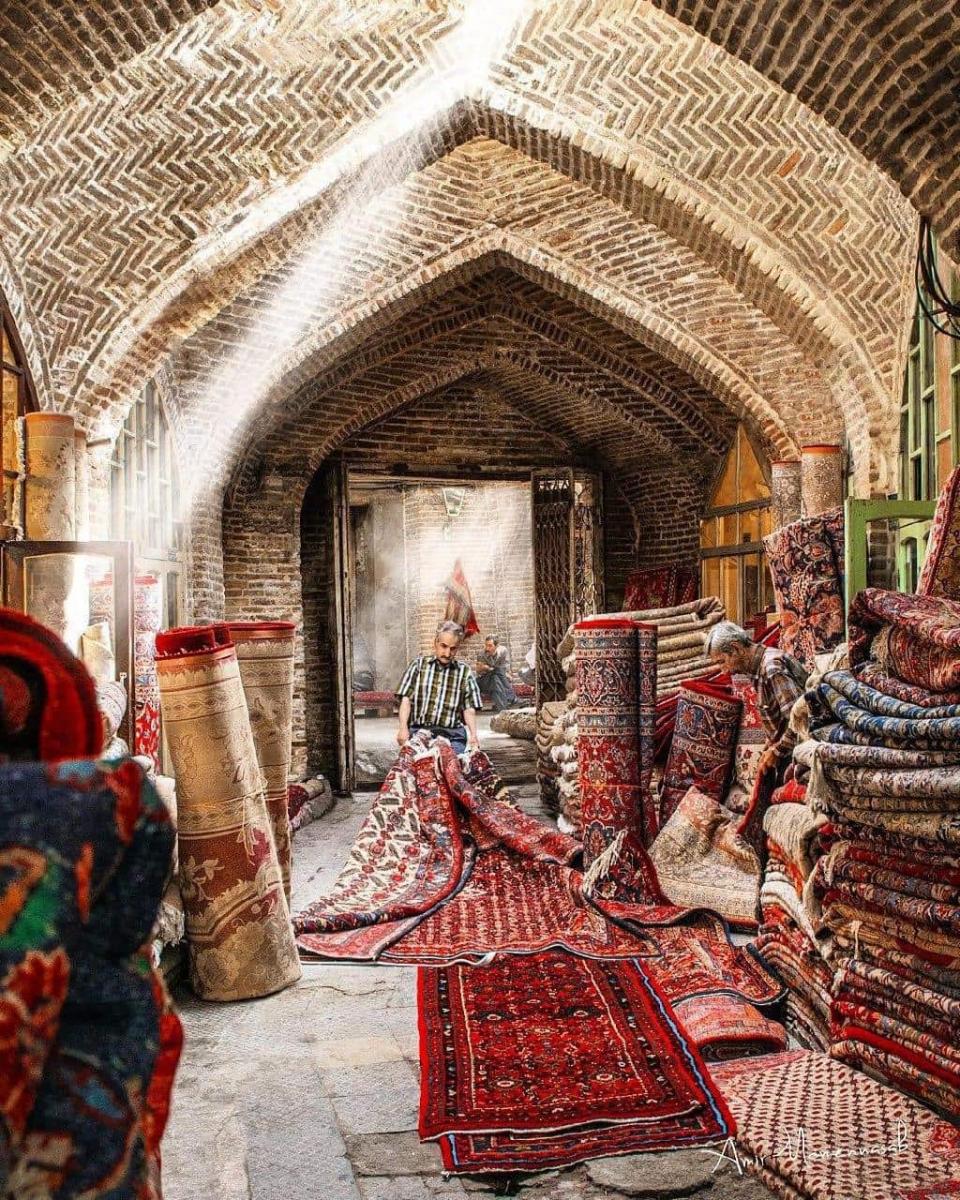 Hamedan Traditional Bazaar - photo: instagram.com/amir.momennasab