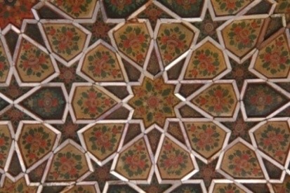 نقاشی روی چوب در خانه های قزوین   - نقاشی روی چوب در سقف حسینیه امینی ها در قزوین 