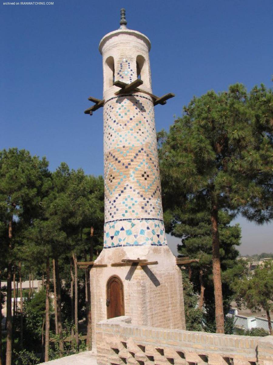 میل و مناره در بناهای تاریخی (قسمت اول) - منار گلبار در اصفهان