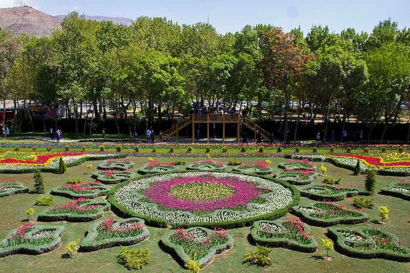 پارک چمران کرج - بزرگ‌ترین فرش گل خاورمیانه