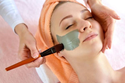 پاکسازی و فیشیال VIP